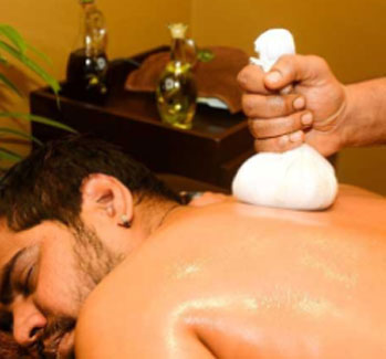 Potli Kizhi Kerala Ayurveda Massage