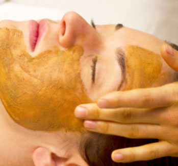Facial Kerala Ayurveda Massage